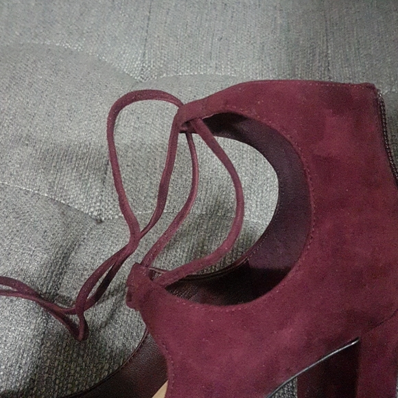 NEW Ivanka Trump Kellsee Dress Pump | Size 7.5 - Picture 6 of 11